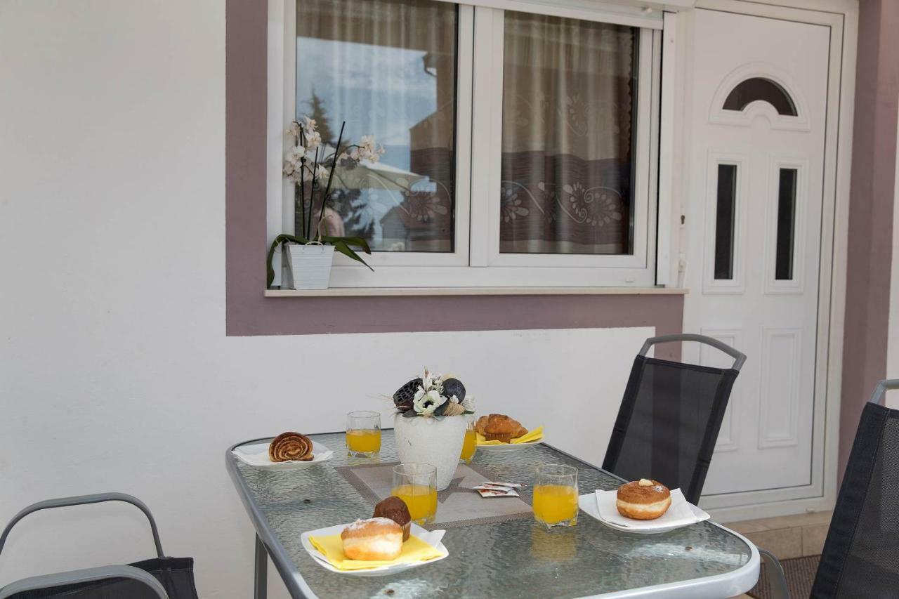 Apartmani Jordanka Crikvenica Exteriör bild