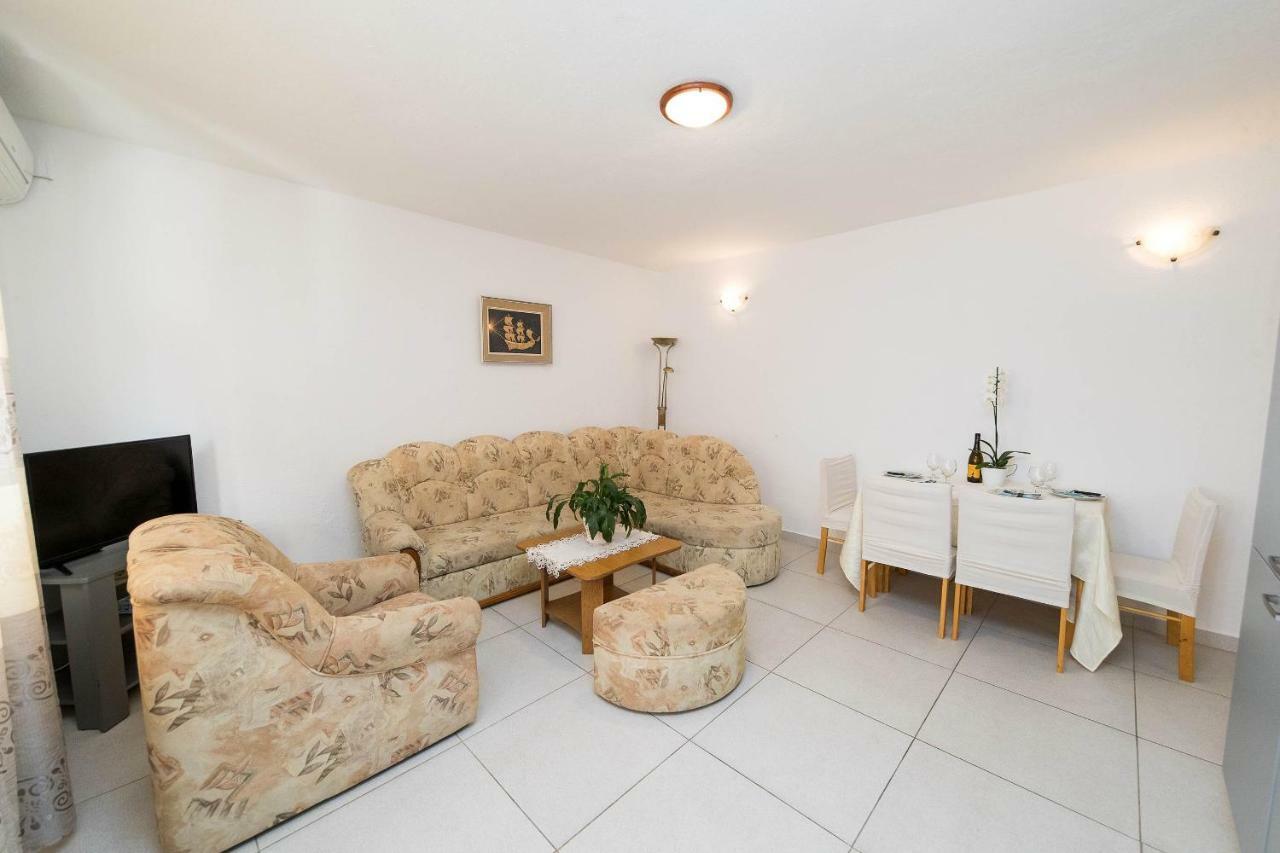 Apartmani Jordanka Crikvenica Exteriör bild